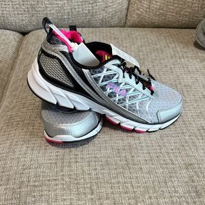 Fila Women's Athletic Shoes in Gray and Pink COOL MAX